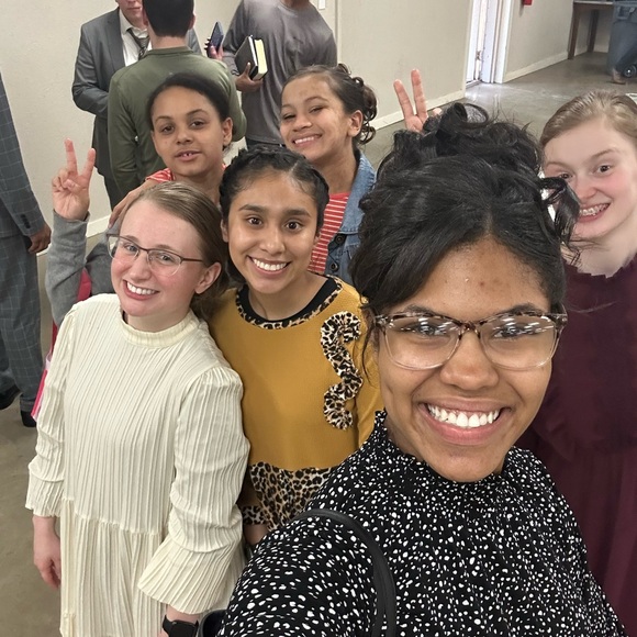 {Mailey Alena} - Picture 4 of 6